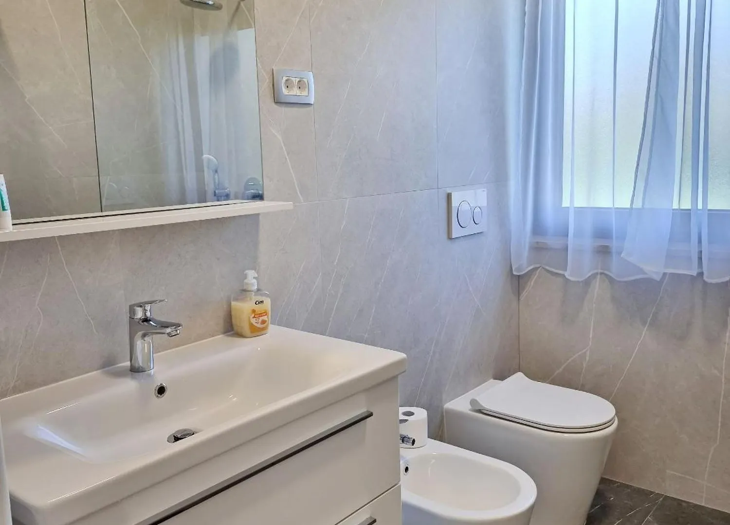 Renovierte Wohnung In Zambratija Mit Grossem Garten Umago 0*,