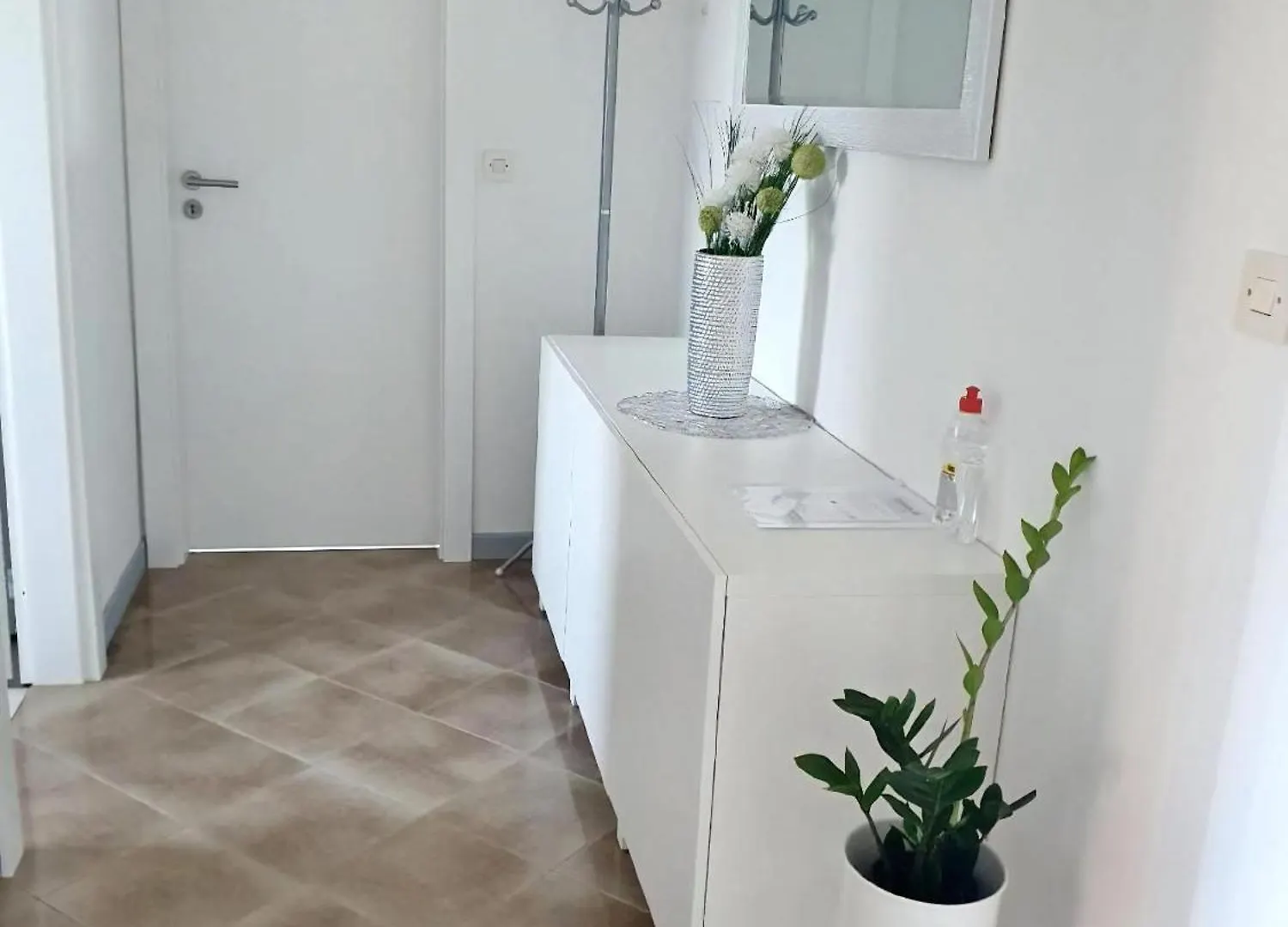 Apartment Renovierte Wohnung In Zambratija Mit Grossem Garten Umag Croatia