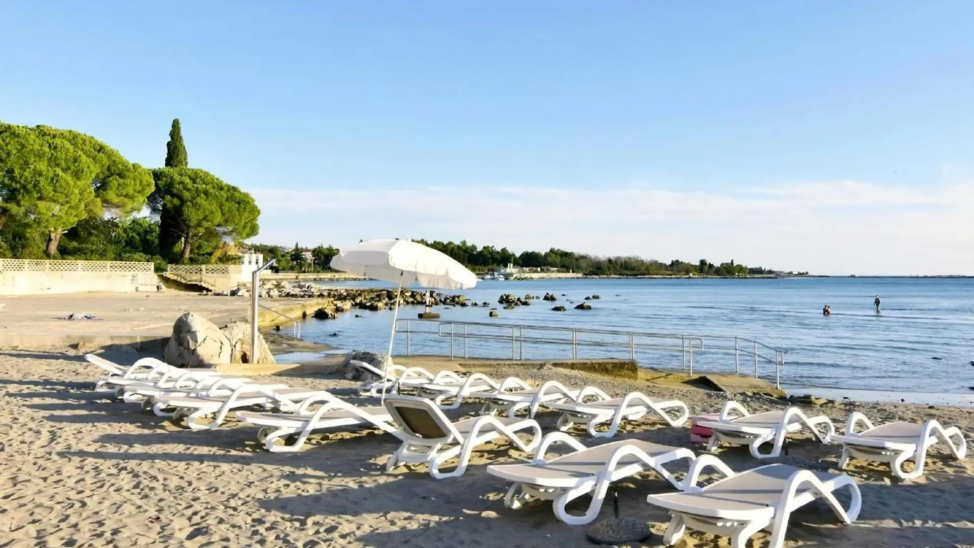 Apartment Renovierte Wohnung In Zambratija Mit Grossem Garten Umag